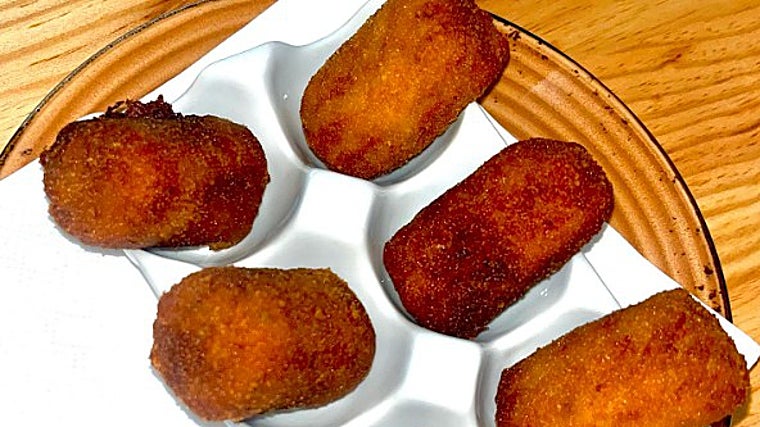 Croquetas caseras de pulpo en el Bar Frasquito