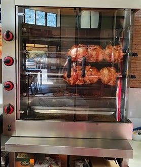 Imagen secundaria 2 - Algunas de las opciones para comer en el Bar Stop de Cádiz capital