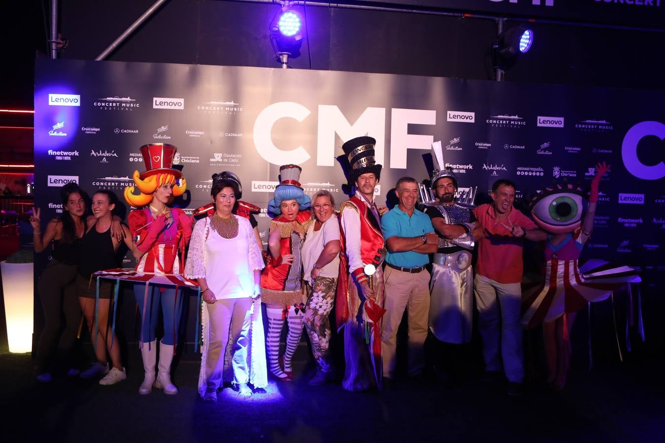 Búscate en el concierto de Save the Queen en Chiclana