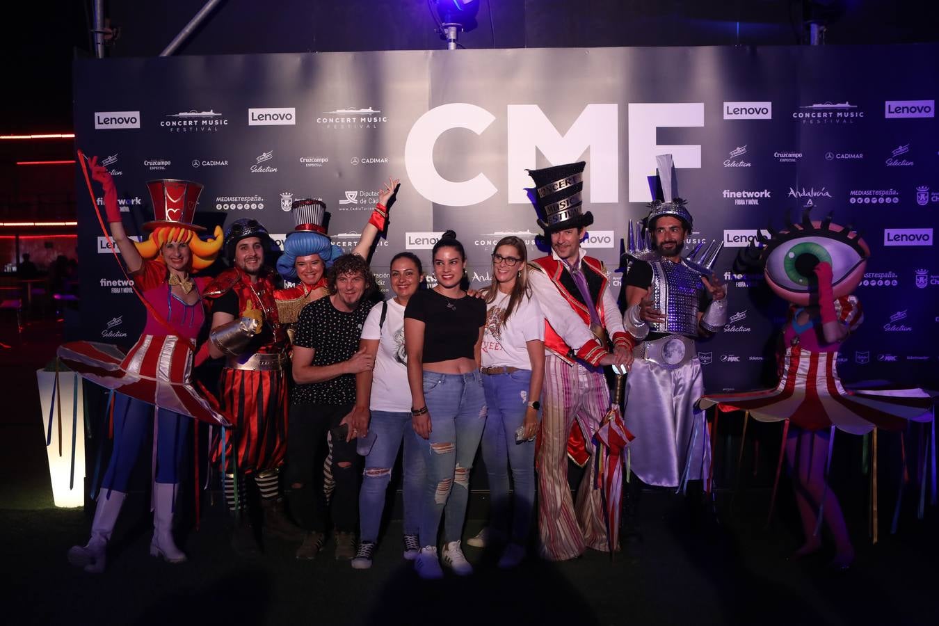 Búscate en el concierto de Save the Queen en Chiclana