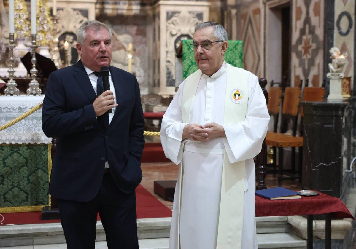 Manuel Vizcaíno, presidente del Cádiz CF, pide creer hasta el final.