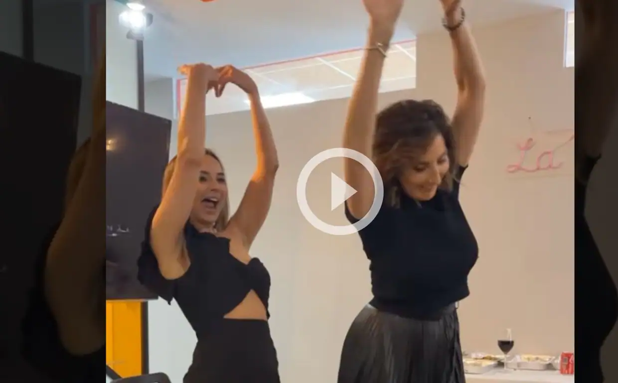 Paz Padilla y Chenoa bailan la canción 'No Ni Ná'