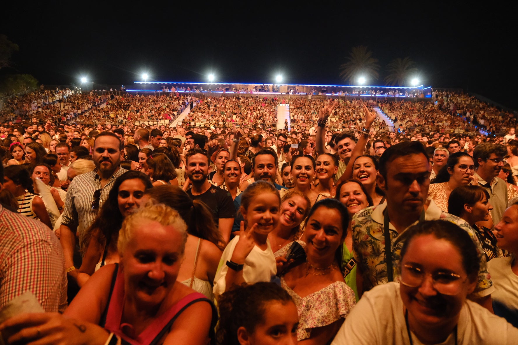 En imágenes: La tribu de Camilo inunda de amor el Concert Music Festival