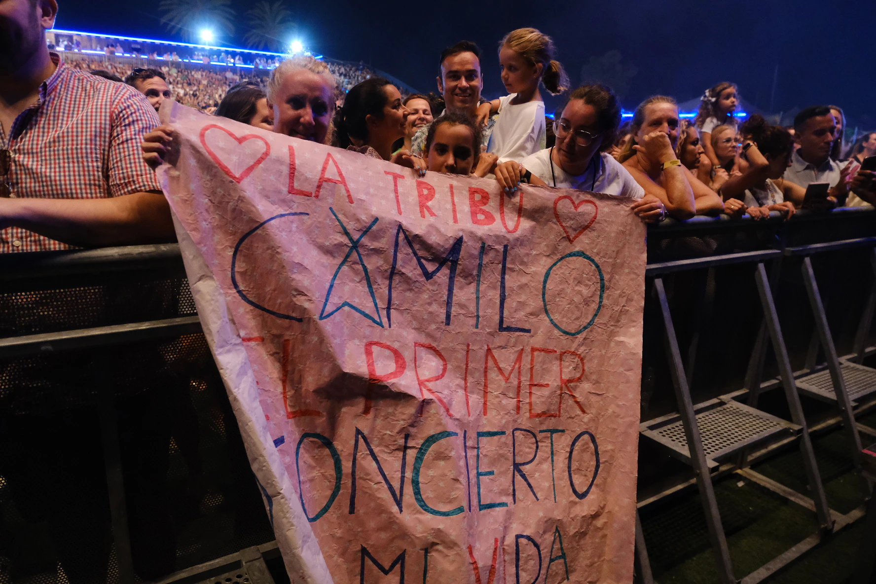 En imágenes: La tribu de Camilo inunda de amor el Concert Music Festival