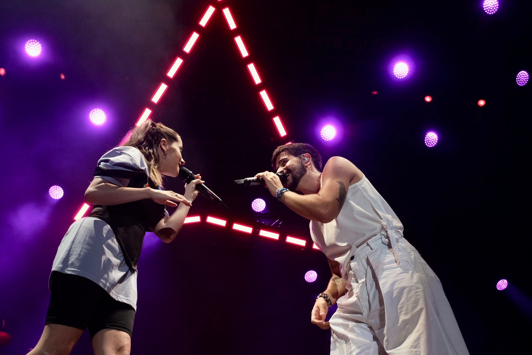 En imágenes: La tribu de Camilo inunda de amor el Concert Music Festival