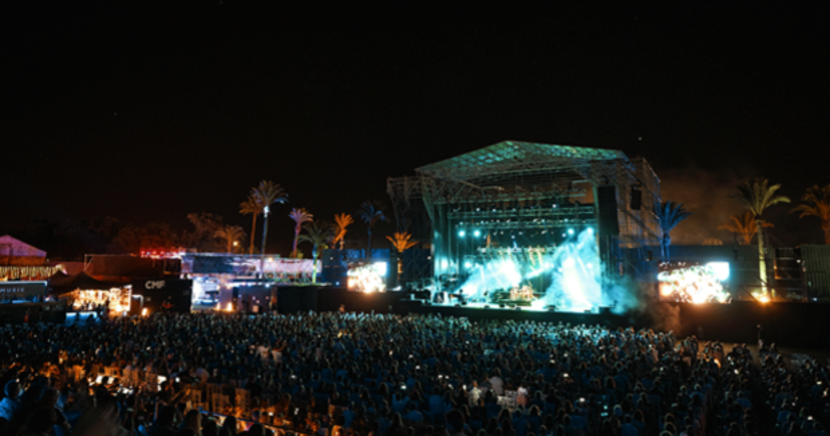 La música del verano suena en Cádiz