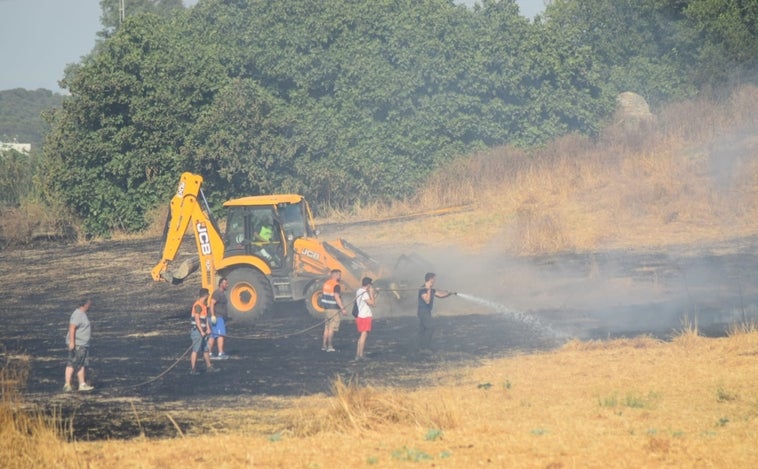 Investigan si los incendios de Jerez han sido intencionados