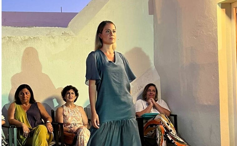 Desfile de Anhet en la Fundación Cajasol