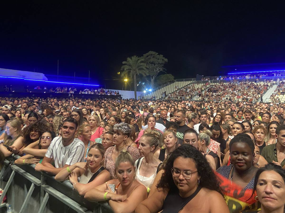 El huracán Maluma arrasa en el Concert Music de Chiclana