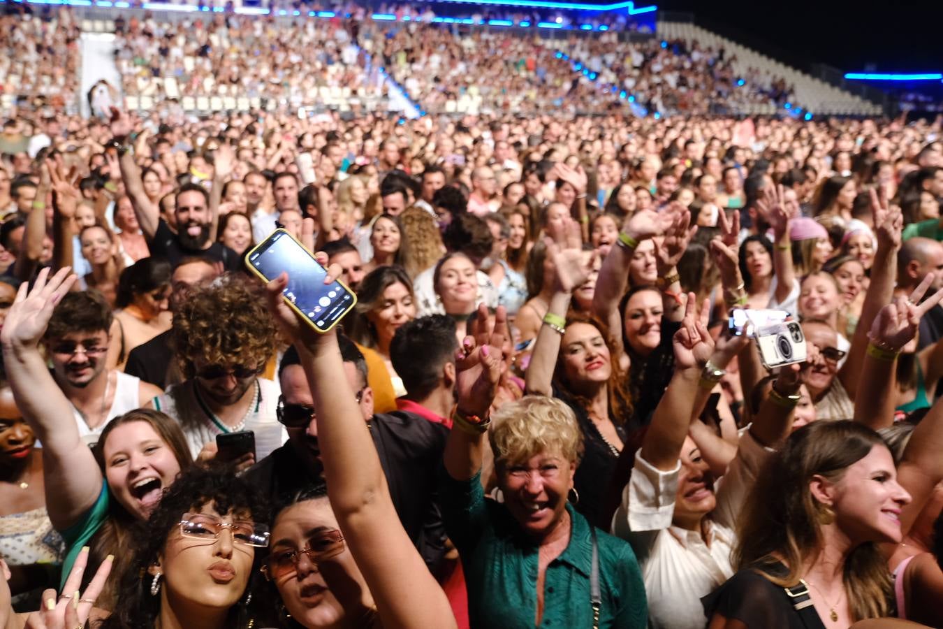 El huracán Maluma arrasa en el Concert Music de Chiclana