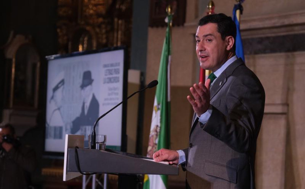 Juanma Moreno, en las jornadas 'Letras para la concordia' celebradas en el oratorio de San Felipe en Cádiz.