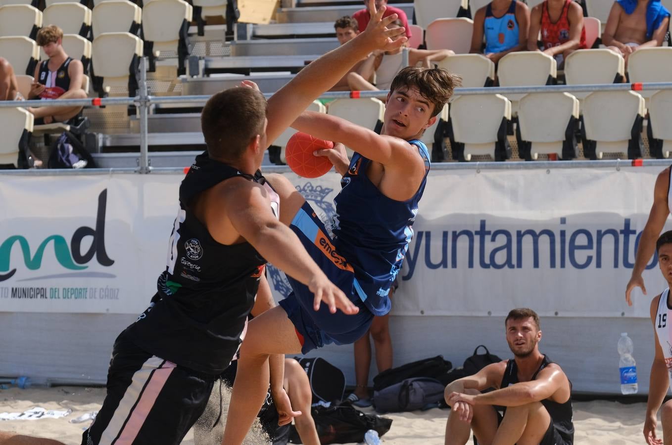 Cádiz acoge el Campeonato de Andalucía de Balonmano Playa