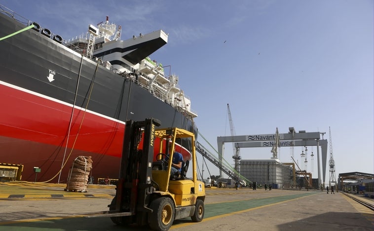 Clamor sindical en favor de la construcción de barcos gaseros en la Bahía de Cádiz