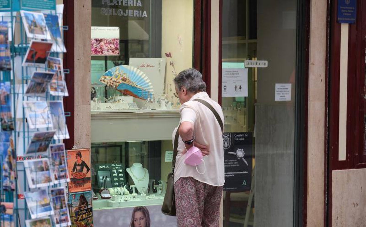 Los comerciantes esperan que las medidas no afecten al consumo.