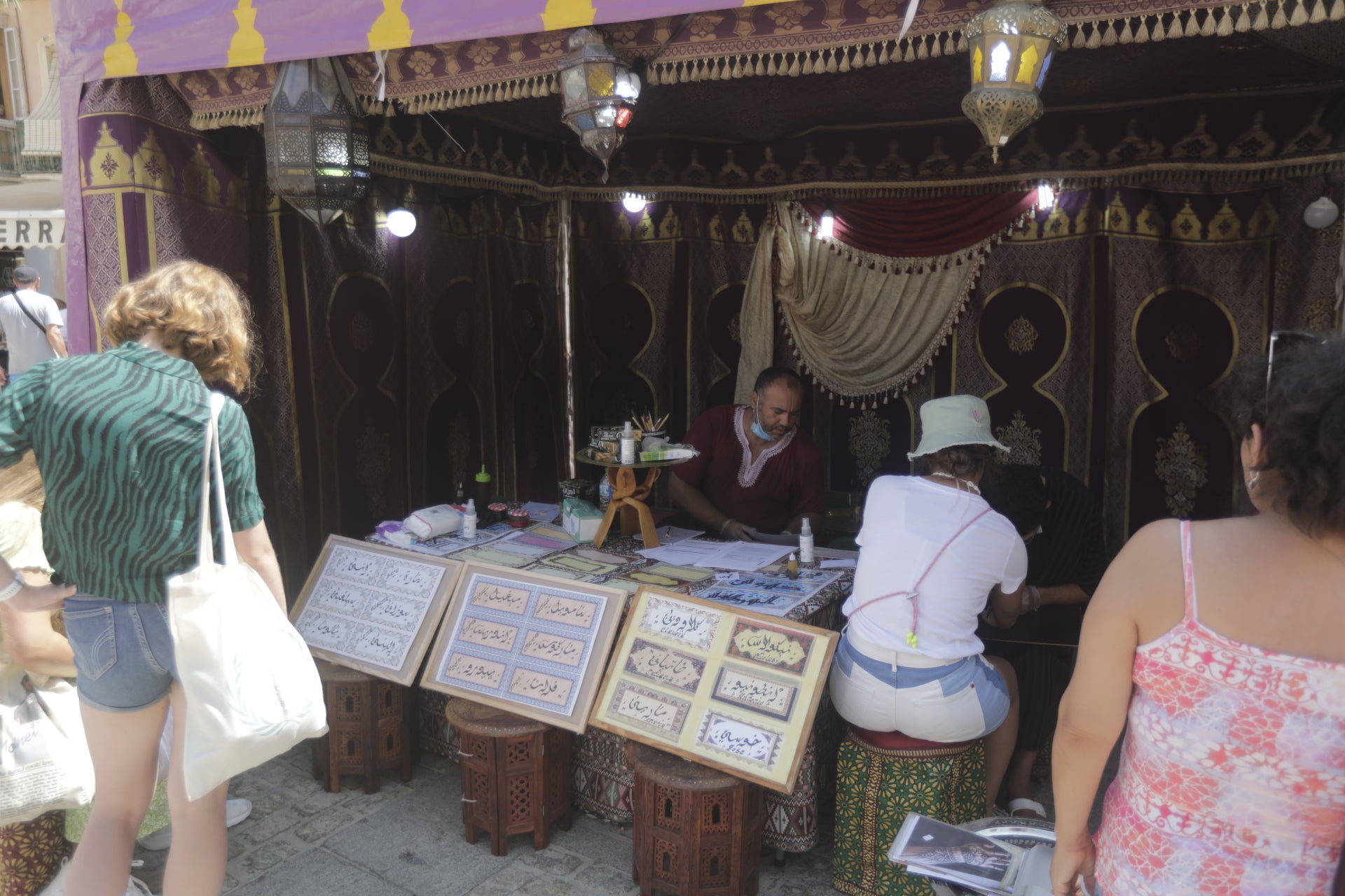 Fotos: el Mercado Andalusí llena Cádiz de color, sabor y olor
