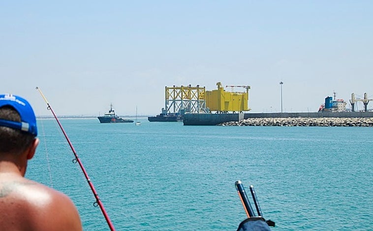 La plataforma DolWin 6 sale de la Bahía con destino al Mar del Norte