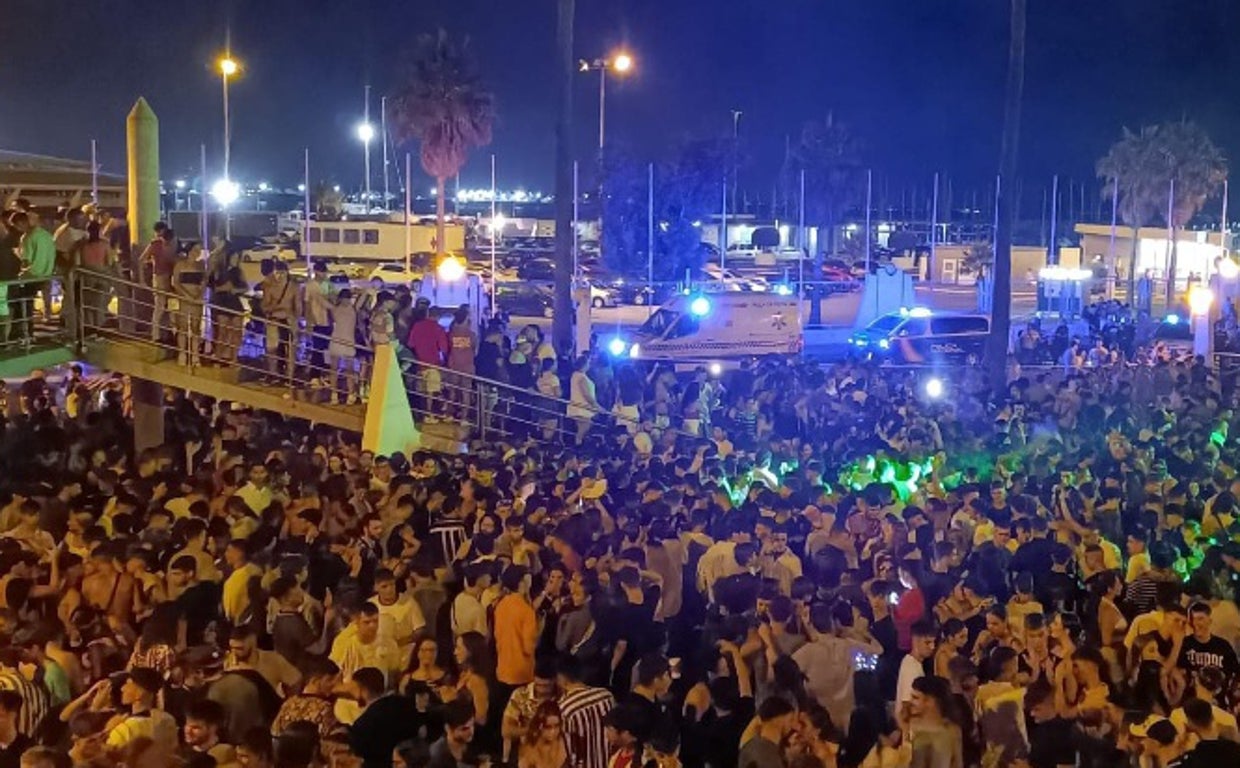 Tres menores atendidas en el hospital tras &#039;pinchazos&#039; en la fiesta de la Urta de Rota