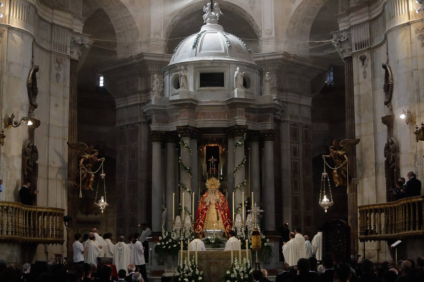 Coronación de la Virgen de las Penas en la Catedral