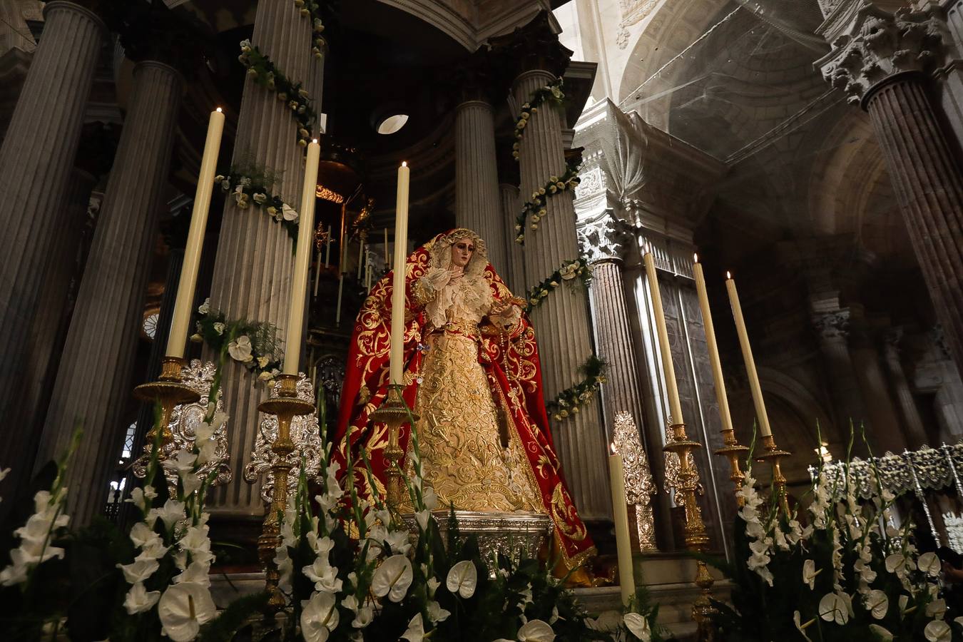 Coronación de la Virgen de las Penas en la Catedral