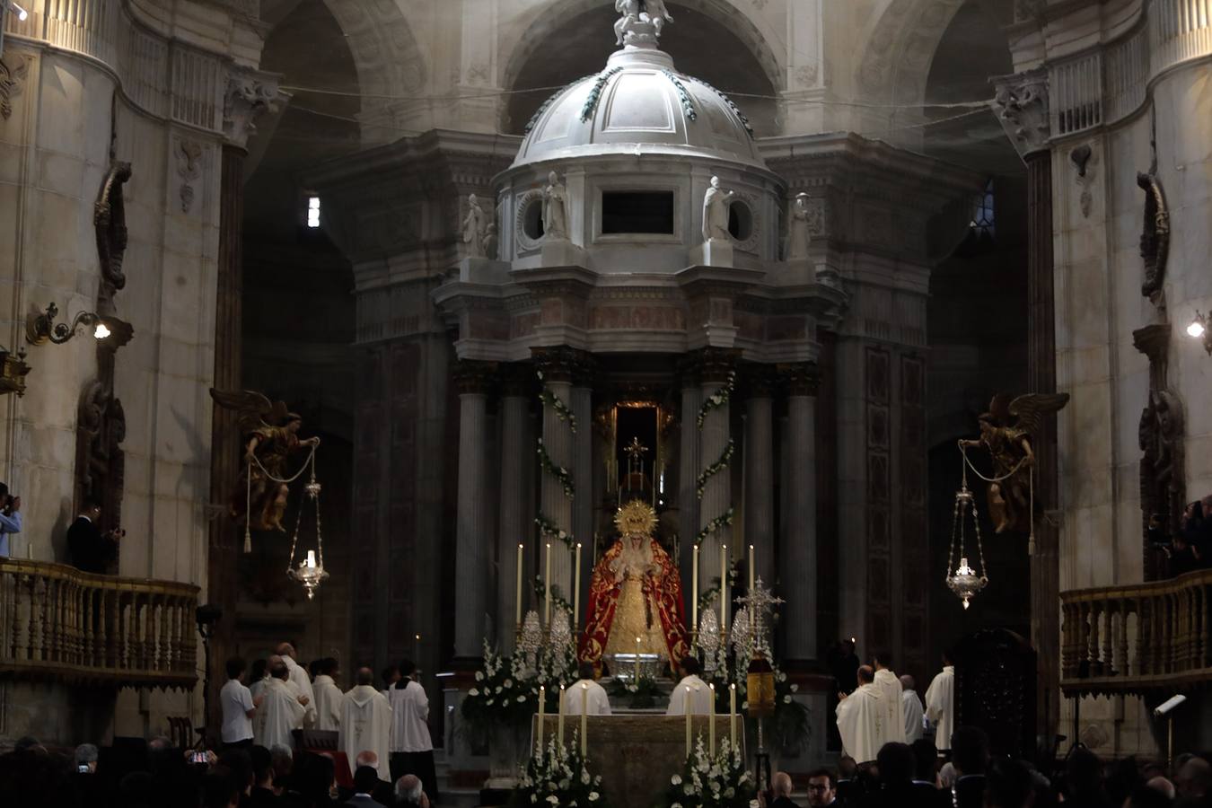 Coronación de la Virgen de las Penas en la Catedral