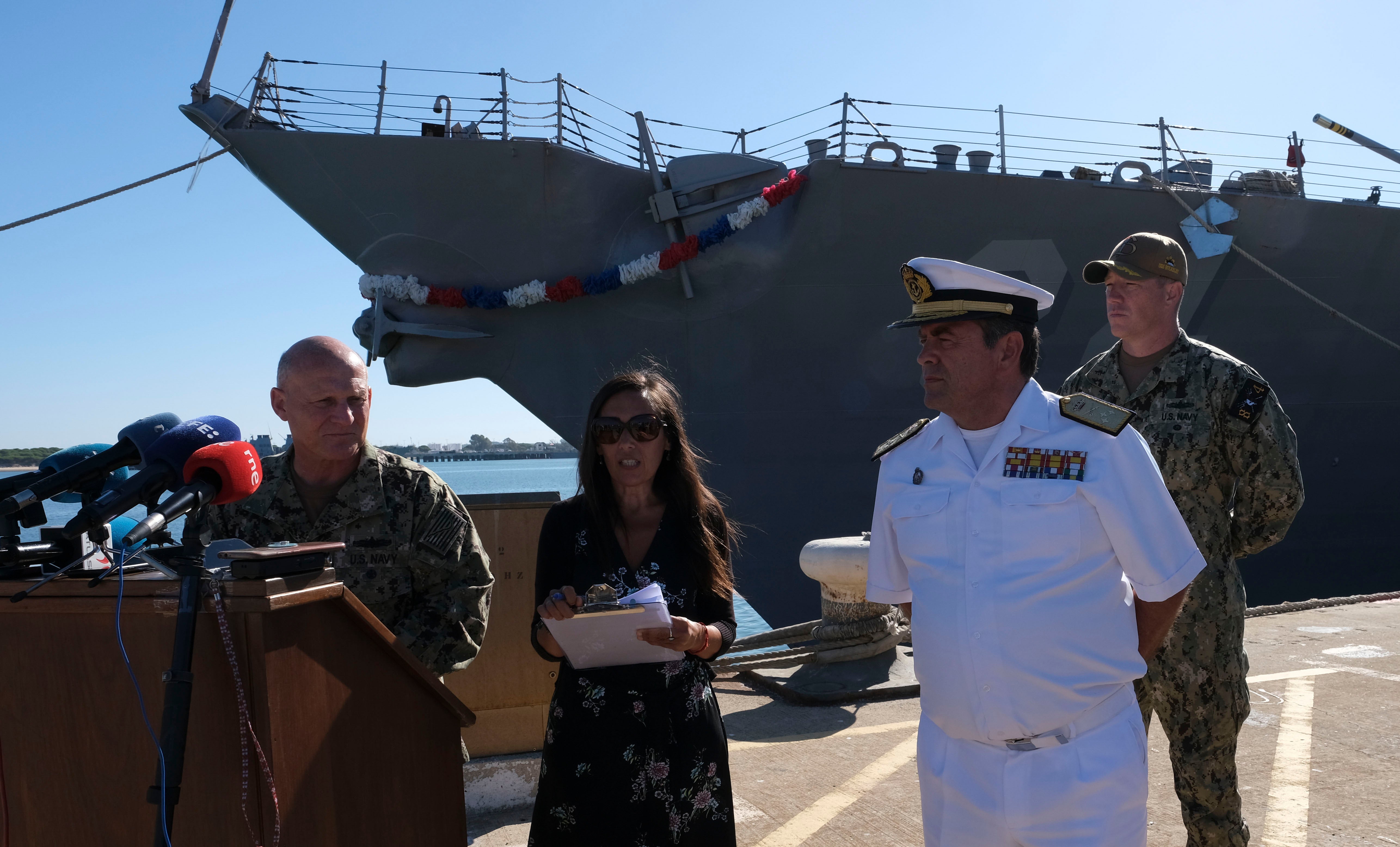 Fotos: la llegada del destructor norteamericano USS Bulkeley a la base de Rota