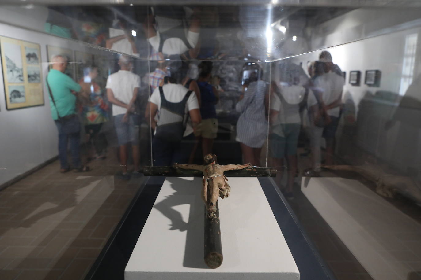 Las imágenes de la exposición sobre la explosión de Cádiz de 1947