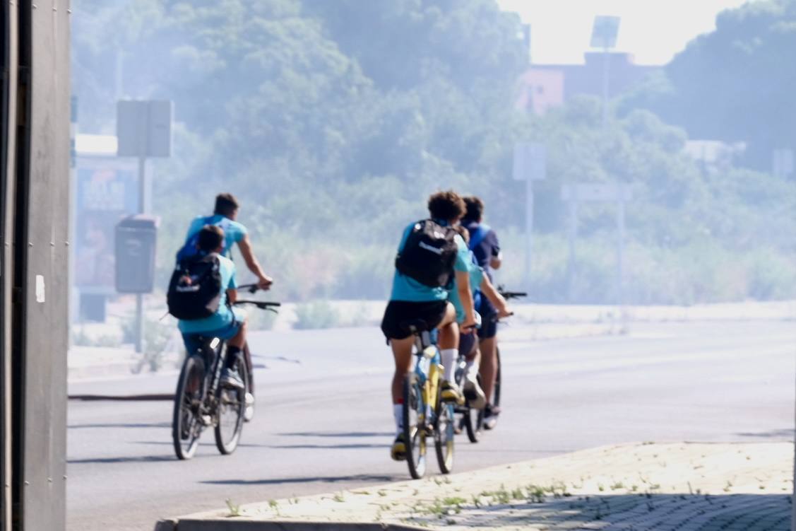 Las imágenes del incendio en Puerto Real