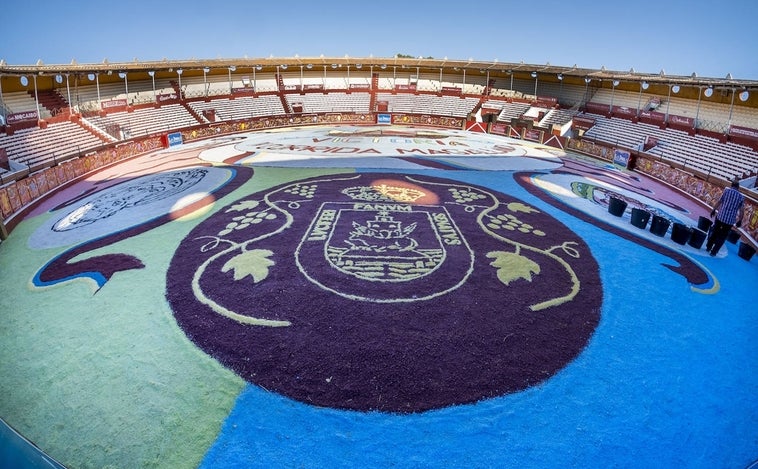 Así es la alfombra de sal de la corrida Magallánica del ruedo de Sanlúcar