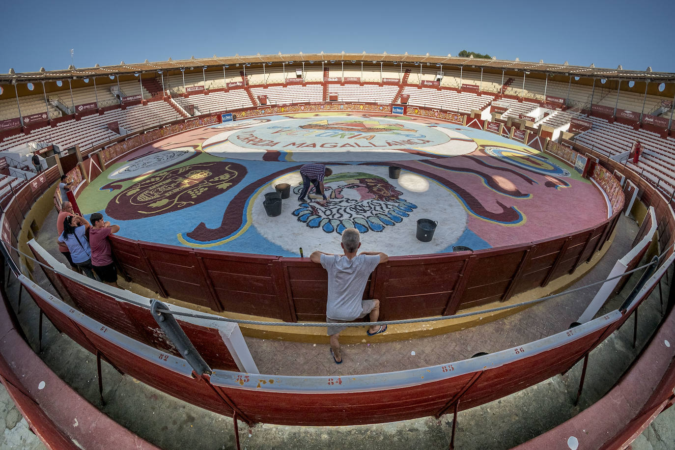 Así es la alfombra de sal de la corrida Magallánica del ruedo de Sanlúcar