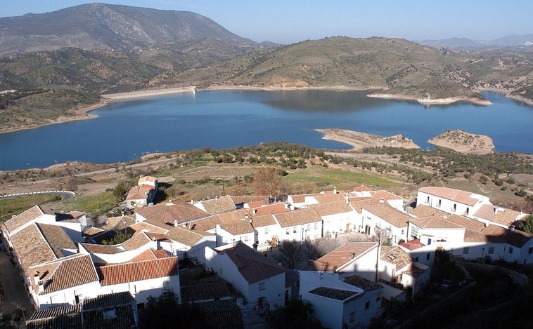 Sancionan al único molino harinero que queda en Zahara de la Sierra por «uso indebido del agua»