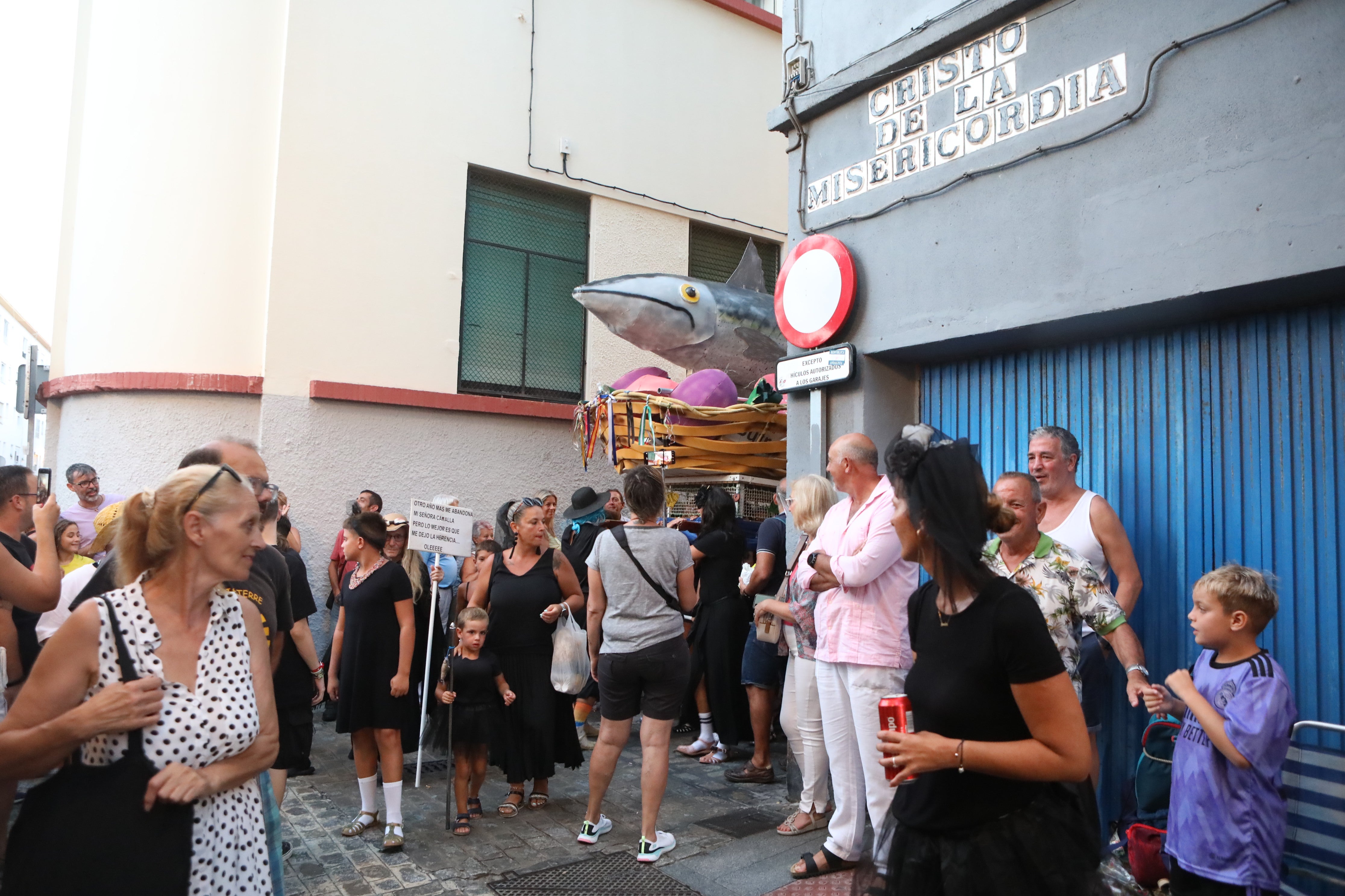 El entierro de la caballa, en imágenes: esta es la fiesta típica de Cádiz