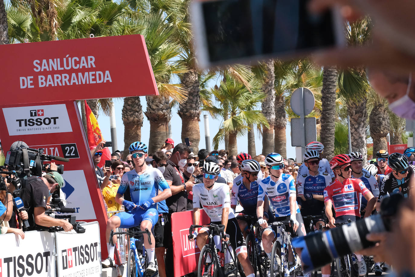 Las imágenes de la Vuelta Ciclista a España a su paso por Sanlúcar