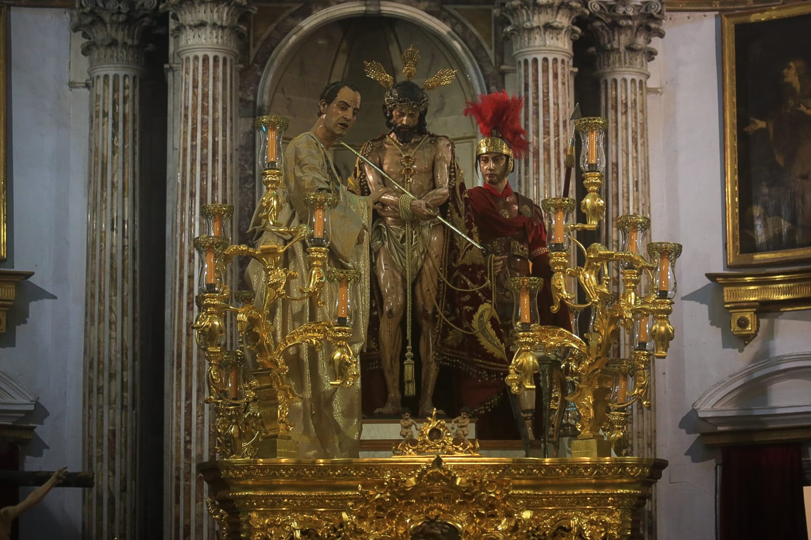 Fotos: Los gaditanos visitan las imágenes que saldrán en la Magna de este sábado