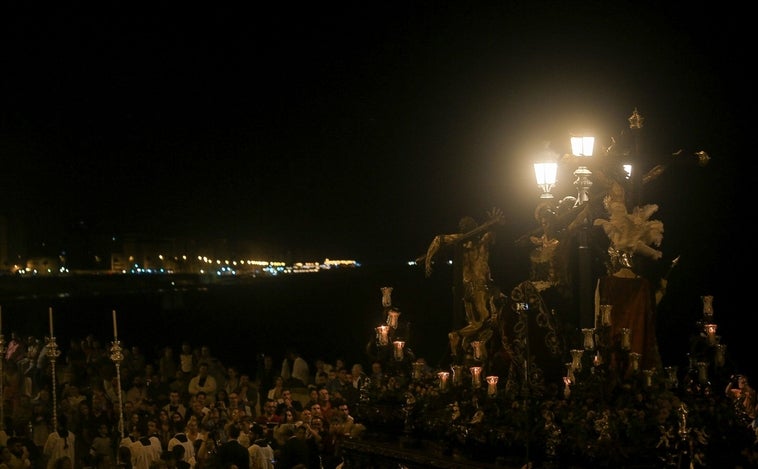 Video: El Perdón sube a Catedral con la marcha 'Gitano tú eres de Santa María'