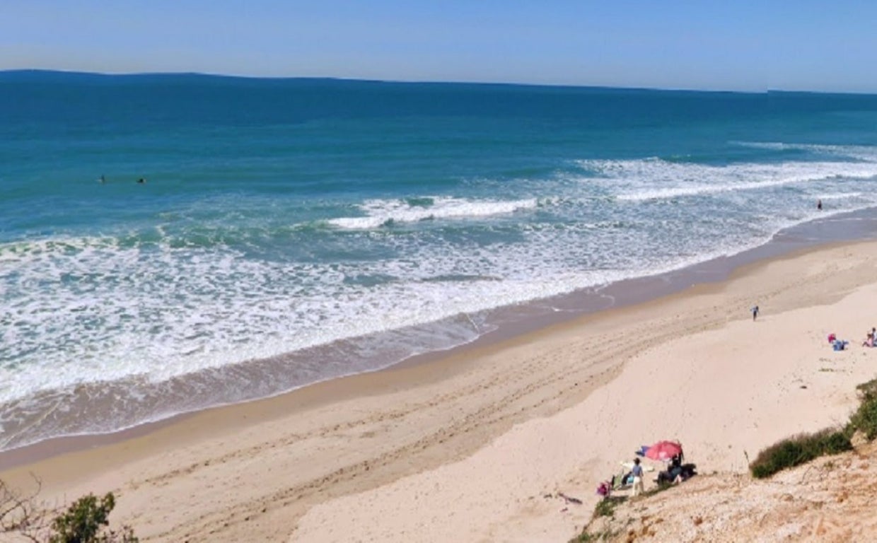 Imagen de la playa del Puerco en Chiclana.