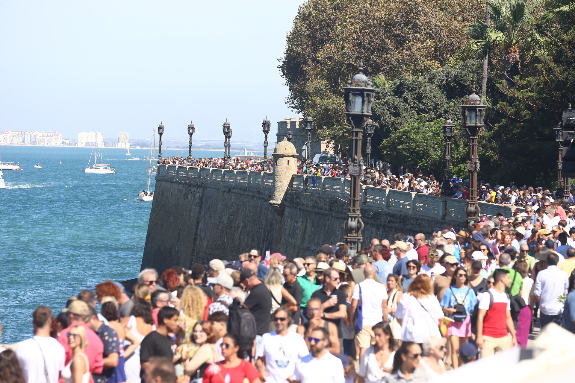 En imágenes: Fiesta en Cádiz el primer día de SailGP