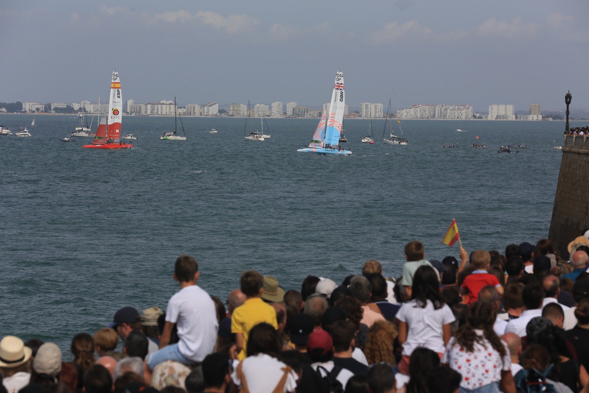 Búscate en las imágenes de Cádiz este domingo de SailGP