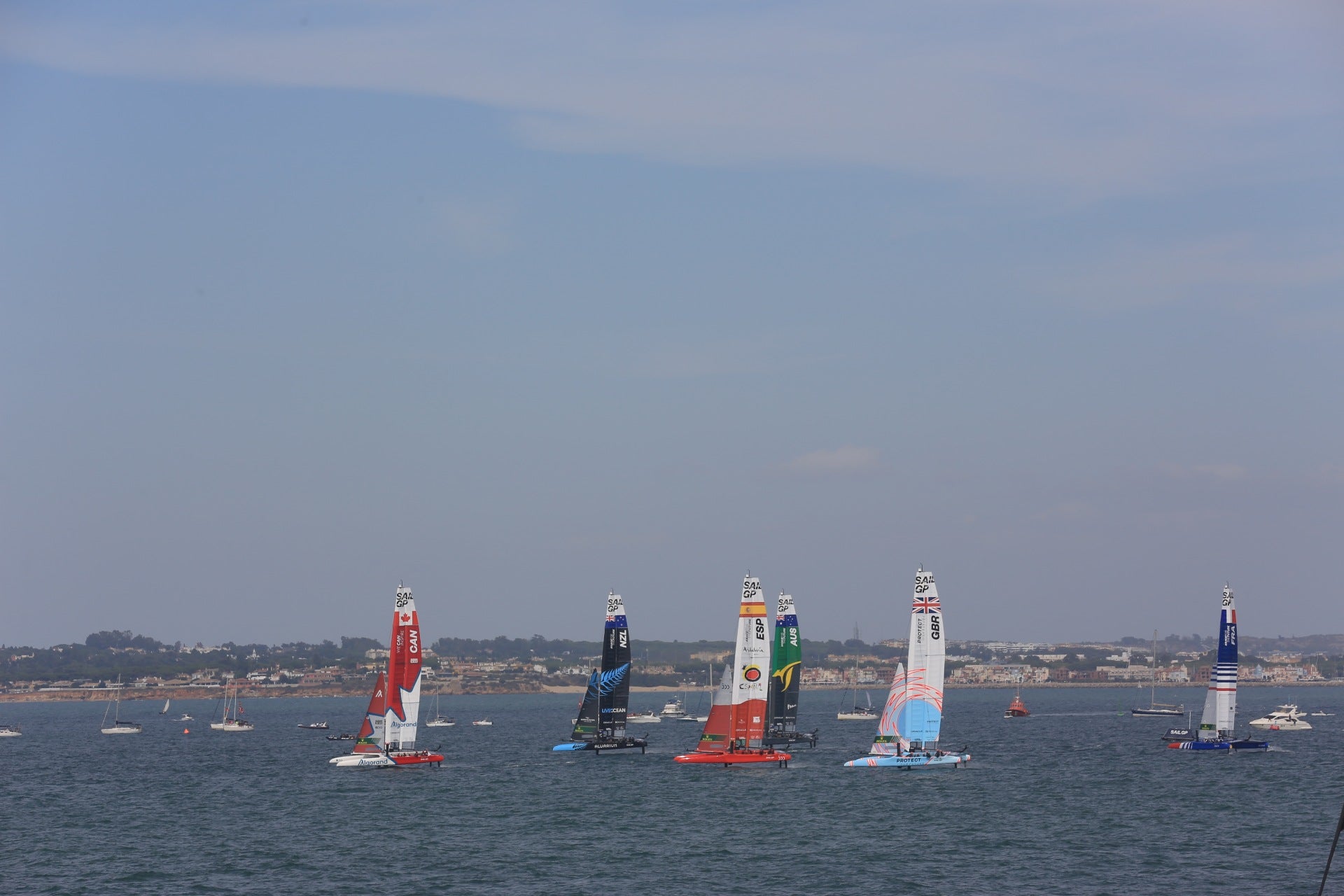 Búscate en las imágenes de Cádiz este domingo de SailGP