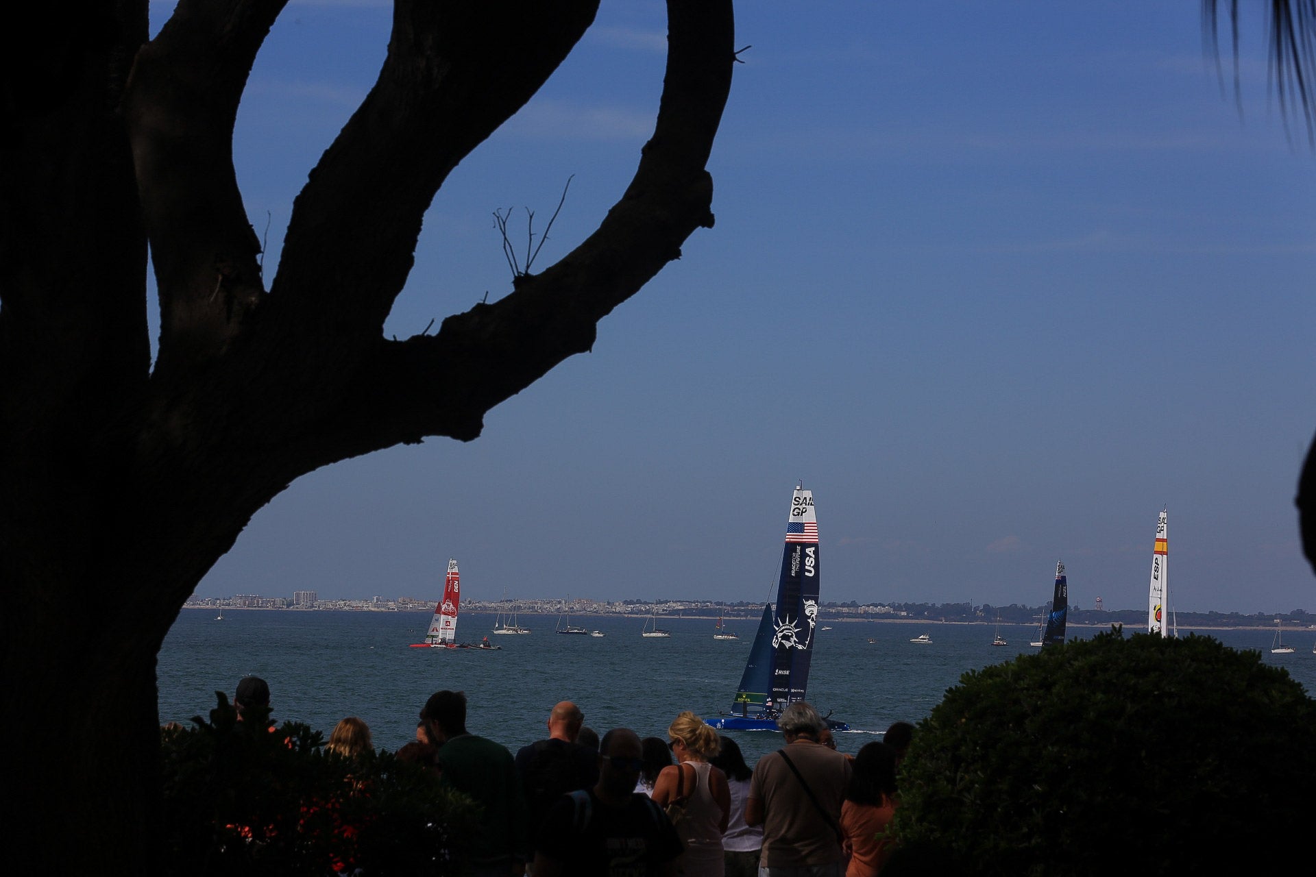 Búscate en las imágenes de Cádiz este domingo de SailGP