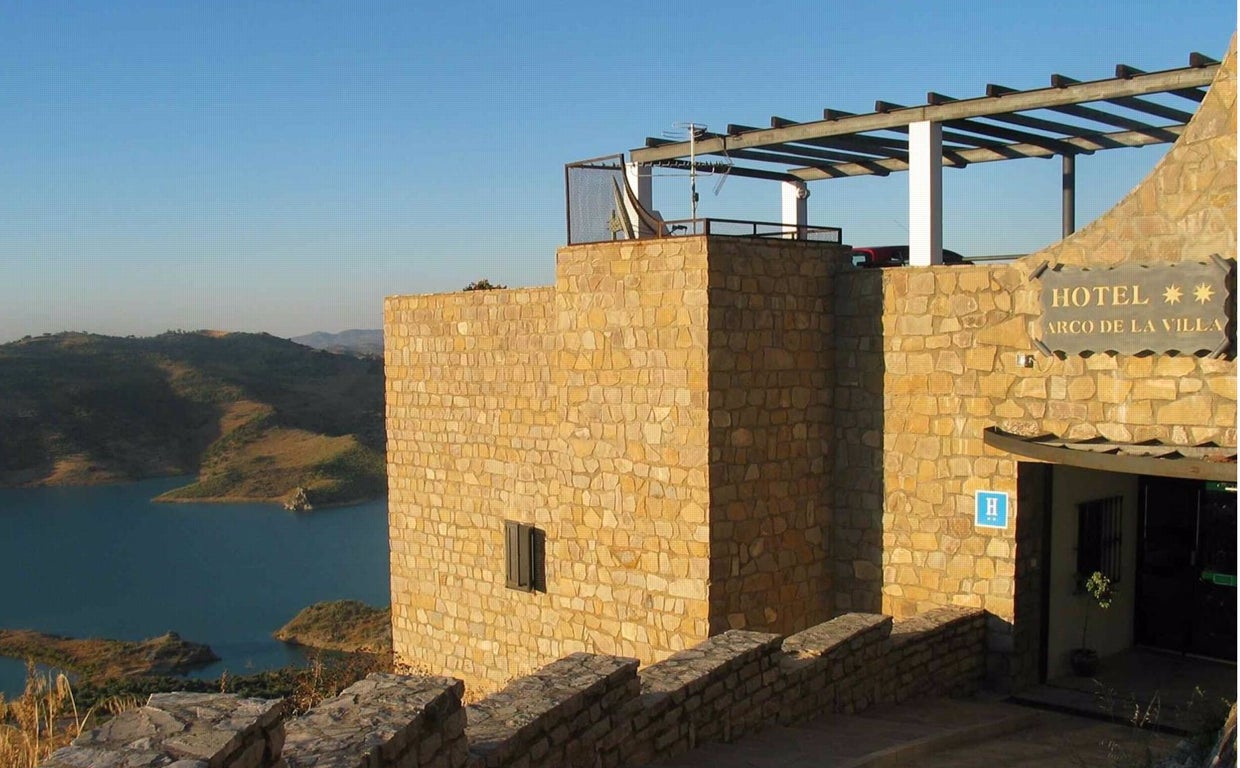 Hotel de Tugasa en Zahara.