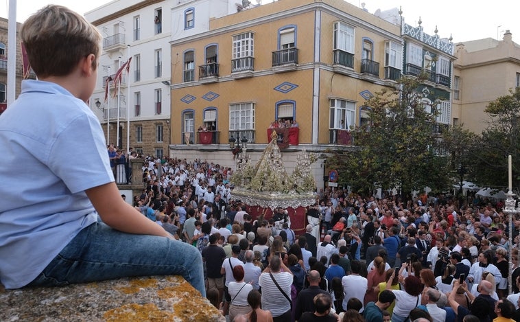 En imágenes: Procesión de la Virgen del Rosario