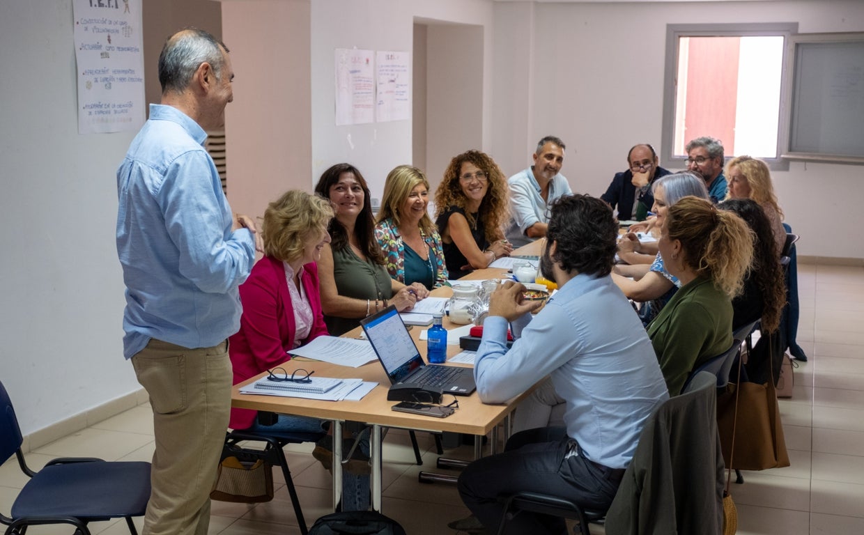 El programa para favorecerá a más de cien menores y sus familias.