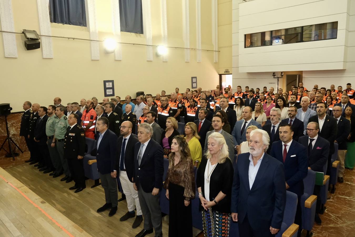 Fotos: Entrega de las Medallas de Oro al Mérito de Protección Civil a las agrupaciones del voluntariado de Cádiz