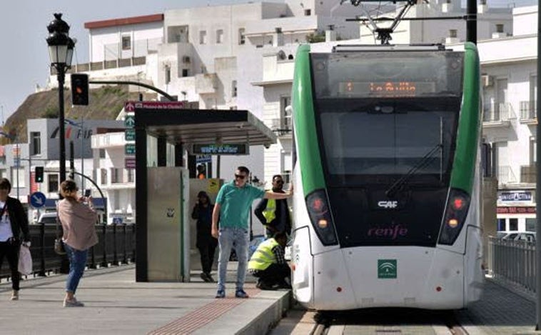 El Ayuntamiento de Chiclana asegura que la Junta no le ha comunicado la fecha de inicio del tranvía