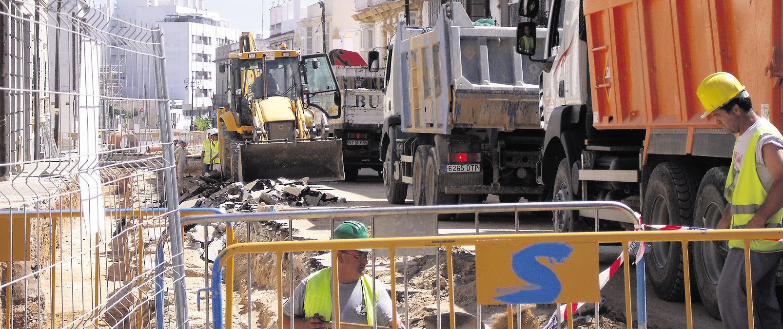 Imágenes históricas: Los años de obras del tranvía de la Bahía de Cádiz