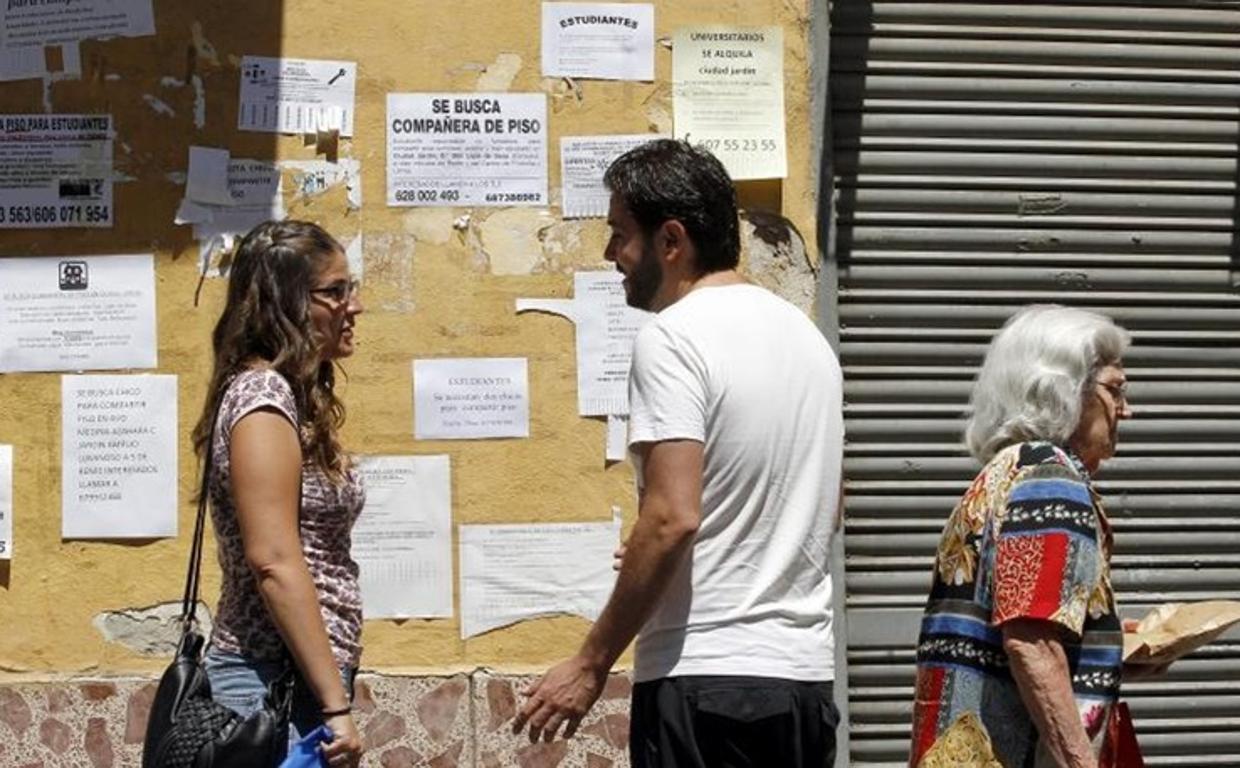 El PSOE celebra la puesta en marcha del Bono de Alquiler Joven en Cádiz