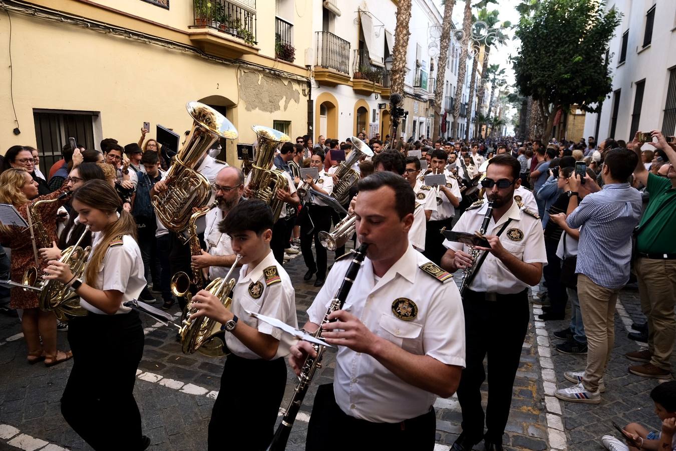 Así ha sido la procesión de la Virgen de la Palma en Cádiz