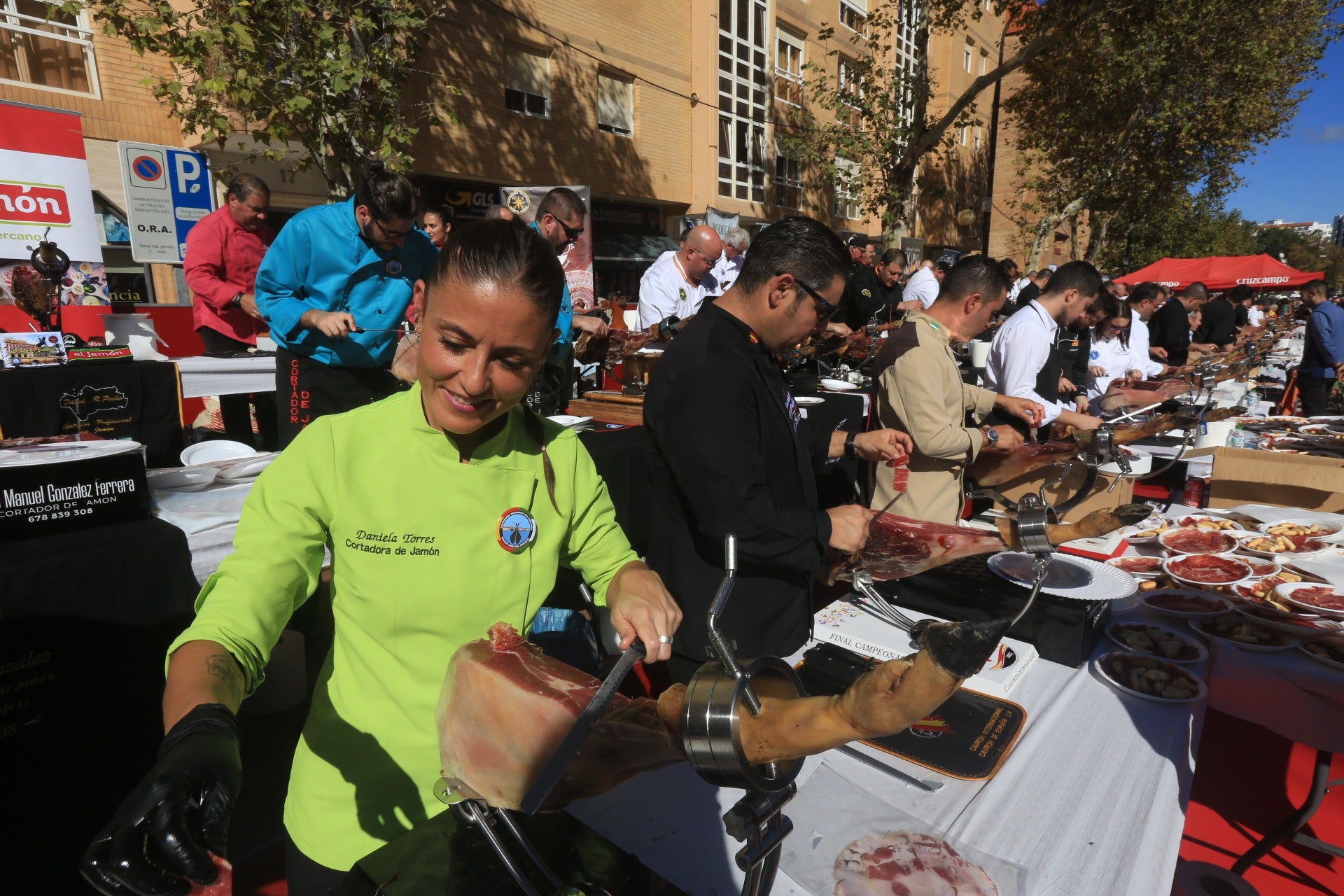 Fotos: Las espectaculares imágenes que dejan los cortadores de jamón en San Fernando