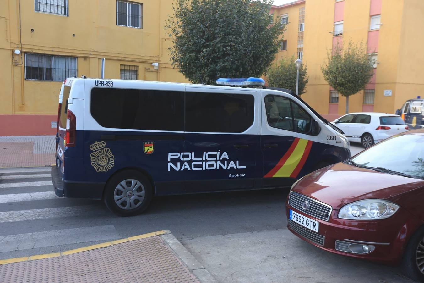 Las imágenes del importante operativo policial en Rota y Chipiona