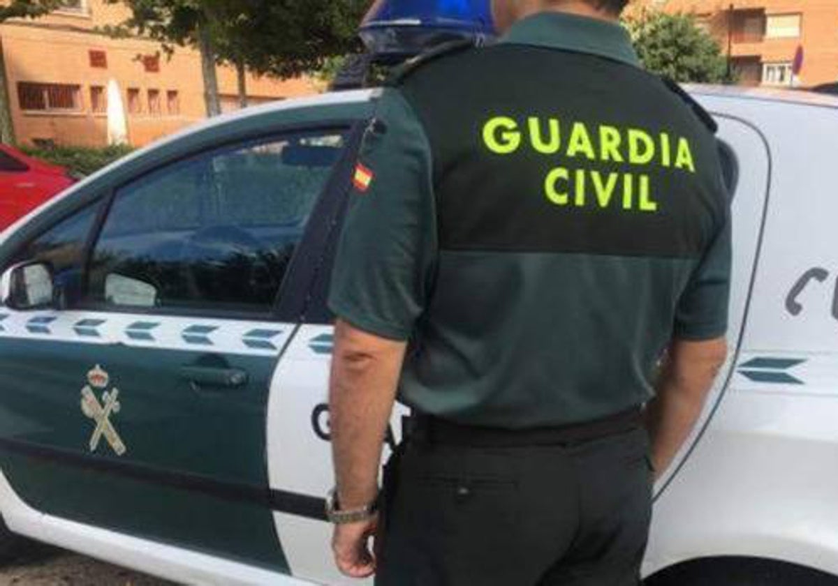 Denuncian la falta de chalecos antibalas para los guardias civiles en Cádiz